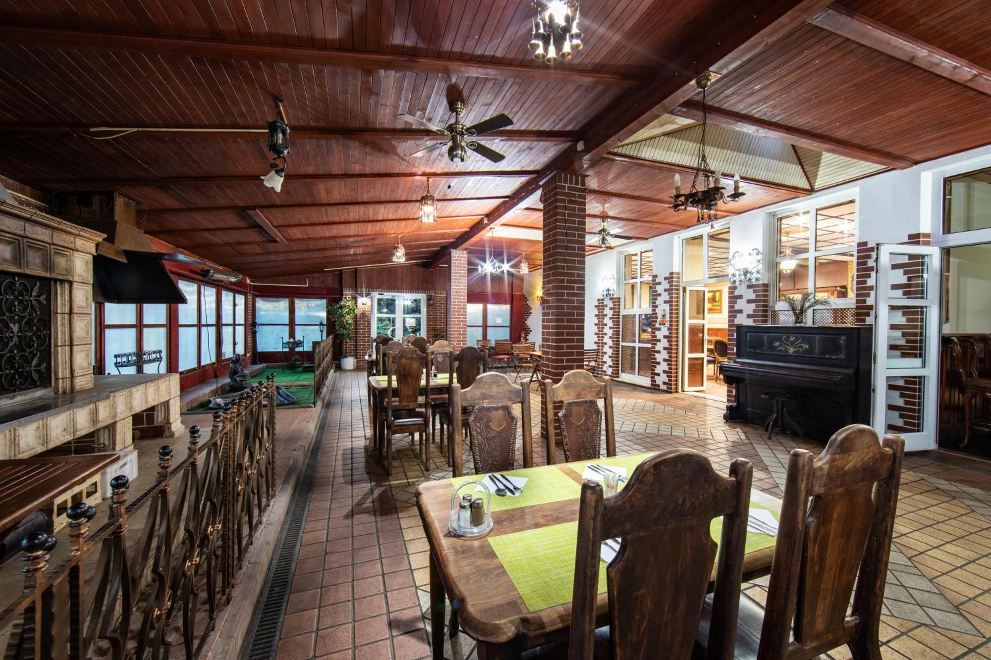 Hotel Armales Stakcin Extérieur photo