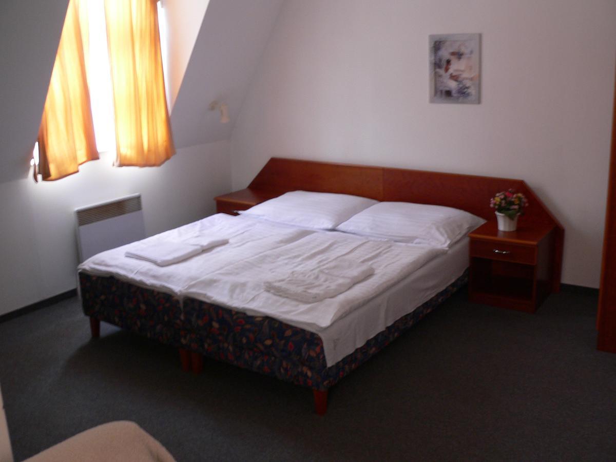 Hotel Armales Stakcin Chambre photo